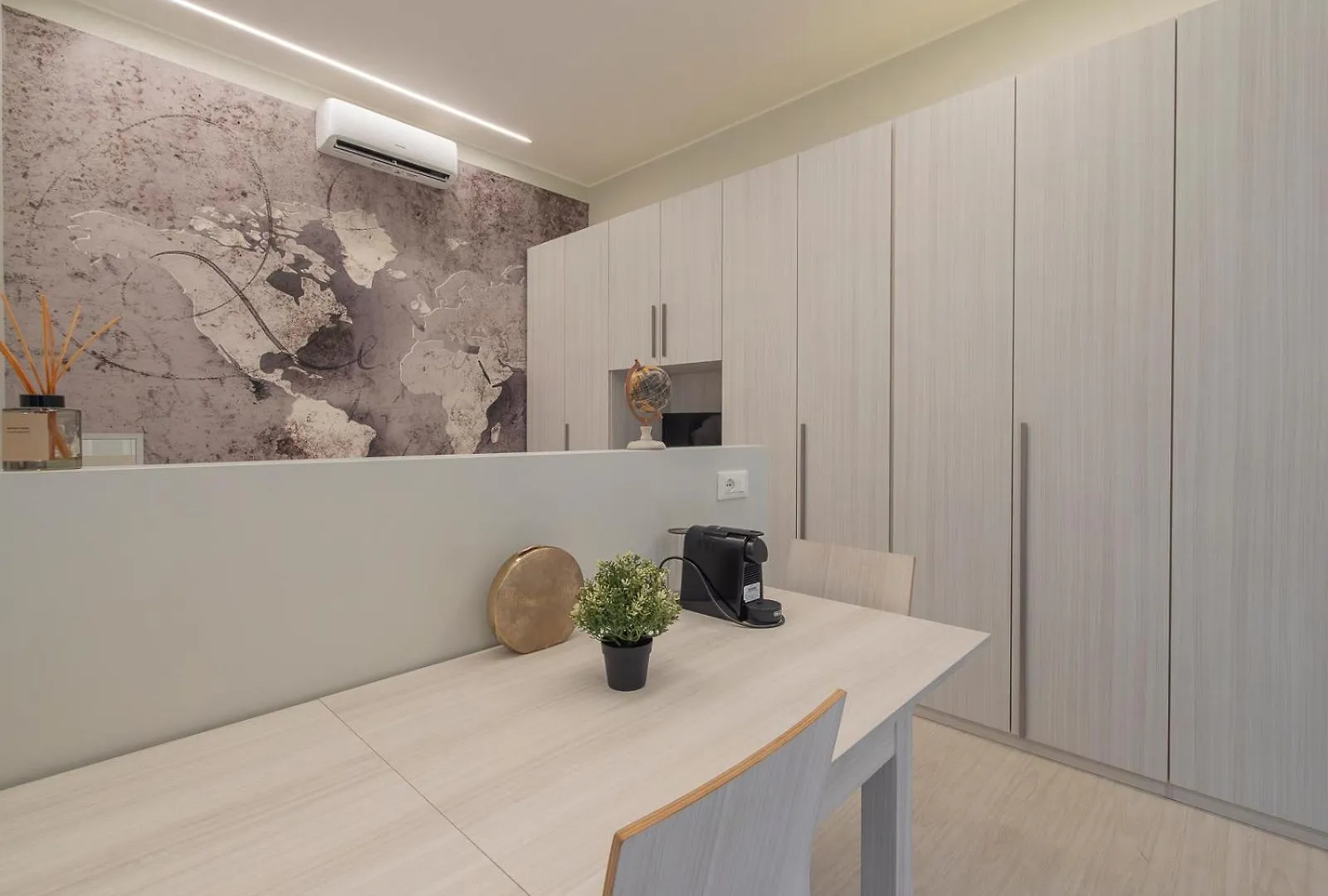Ihost Studio - Toscanelli 10B Mediolan